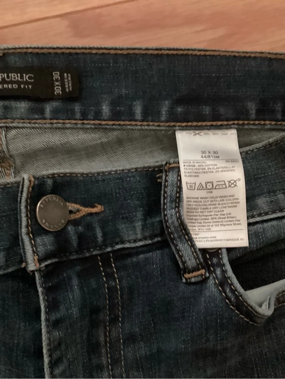 Banana Republic athletic fit